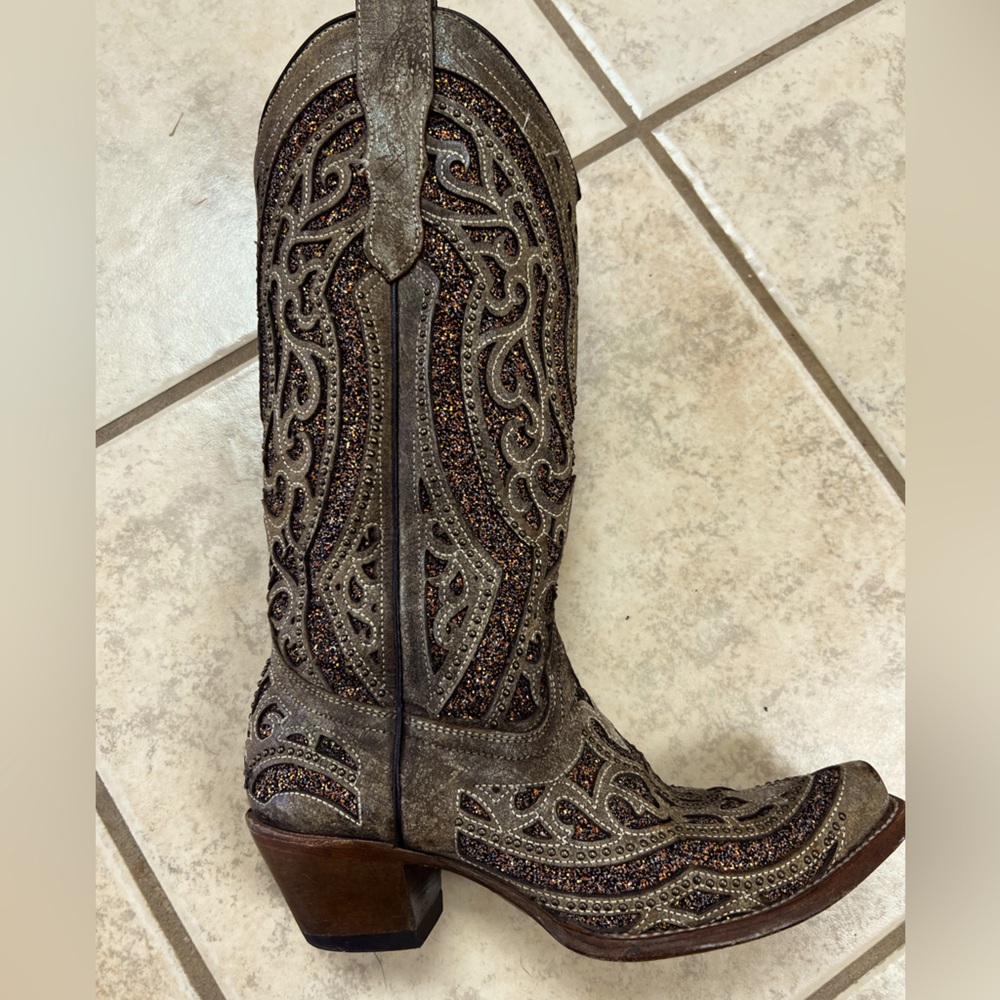 Corral ladies cowboy boots snip toe with gold sparkle inlay